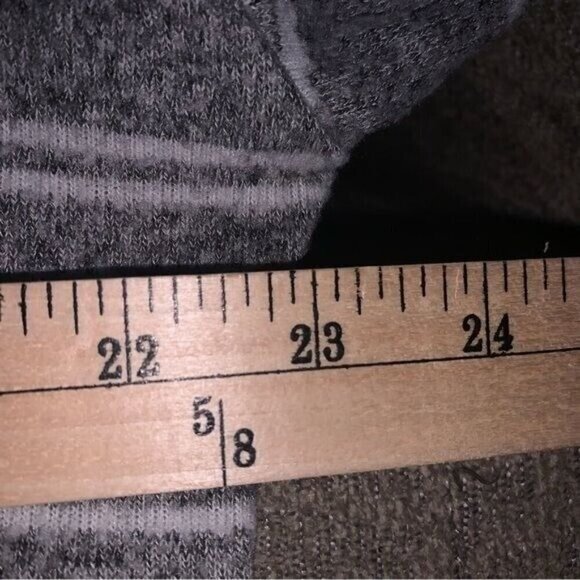 Torrid Gray Striped Hacci Boyfriend Long Sleeve Buttoned Sweater Top Size 1X - Picture 7 of 7